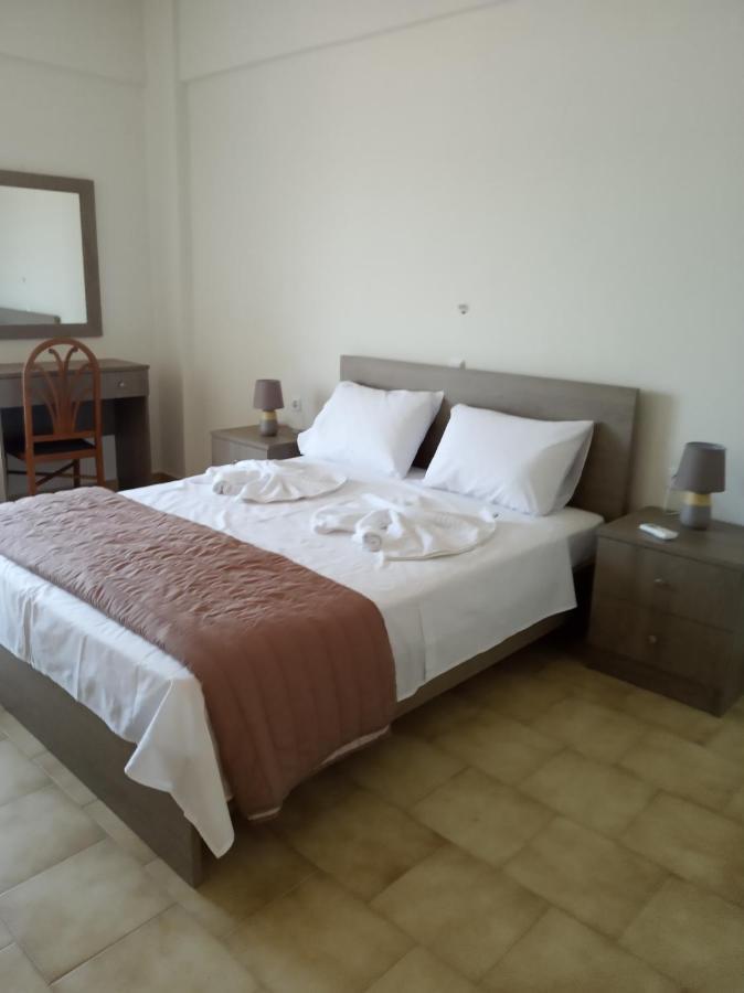 Buganvilla Sea View Apts Agia Pelagia  Buitenkant foto