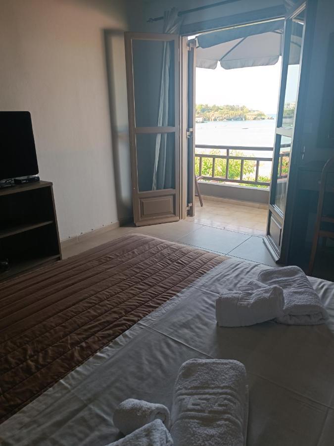 Buganvilla Sea View Apts Agia Pelagia  Buitenkant foto