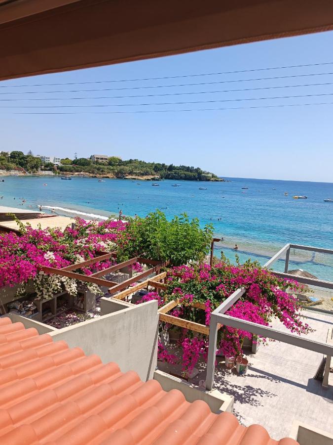 Buganvilla Sea View Apts Agia Pelagia  Buitenkant foto