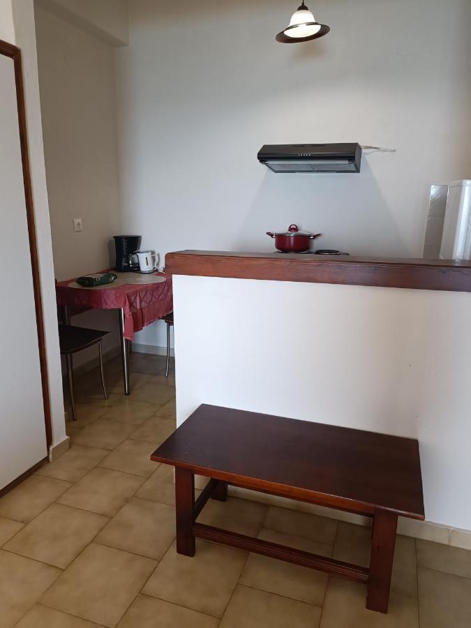Buganvilla Sea View Apts Agia Pelagia  Buitenkant foto